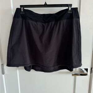 Lululemon Pace Rival mid rise skirt